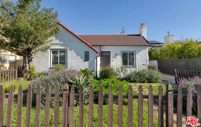 $1,100,000 | 3652 Kelton Avenue, Los Angeles, CA 90034