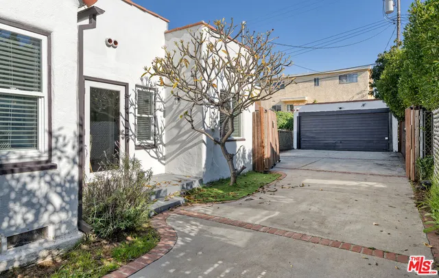 $1,100,000 | 3652 Kelton Avenue, Los Angeles, CA 90034