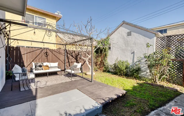 $1,100,000 | 3652 Kelton Avenue, Los Angeles, CA 90034