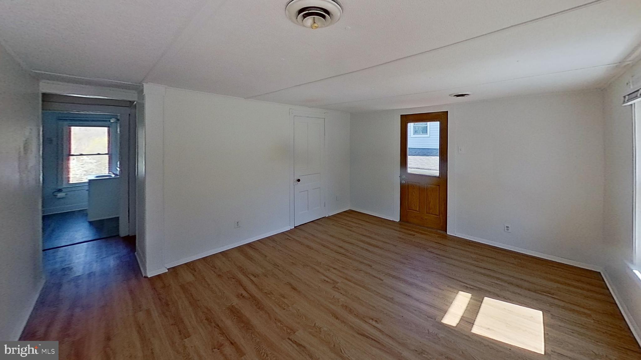 411 Chestnut Street, Unit 2 Delta, PA 17314 - Photo 6 of 7