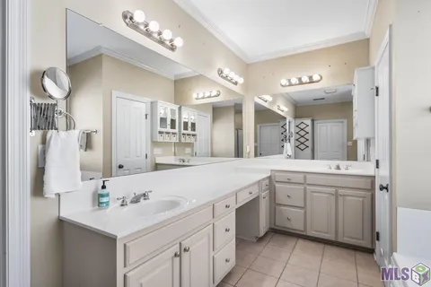 $524,000 | 3838 Twelve Oaks Avenue, Baton Rouge, LA 70820