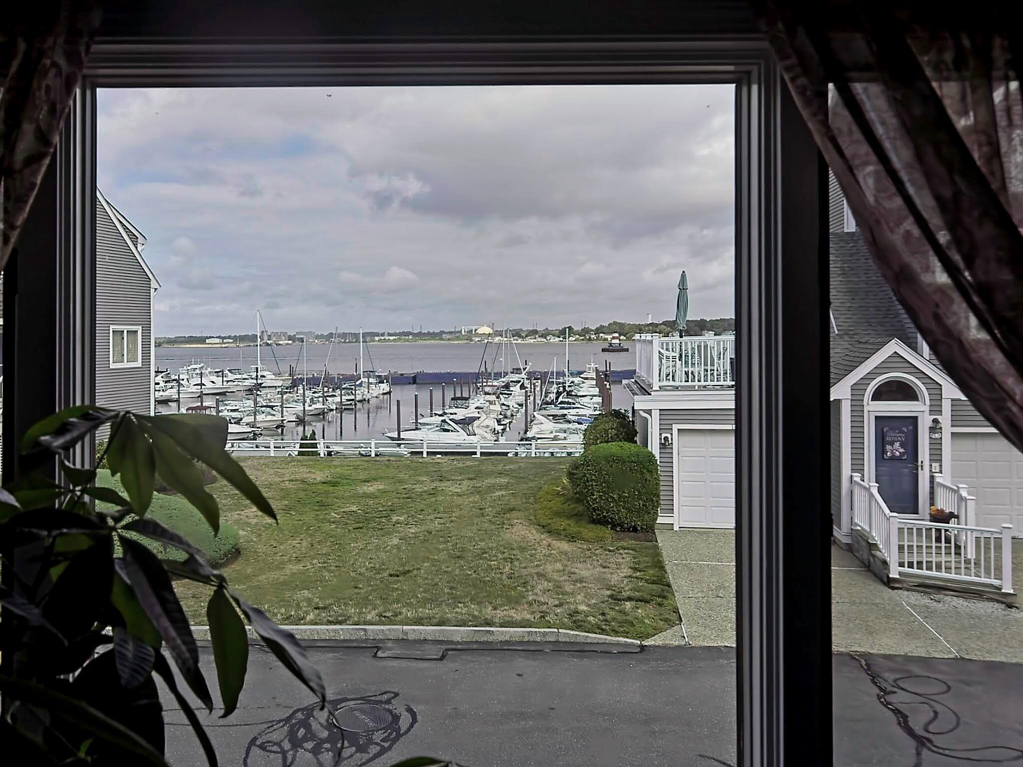 700 Shore Drive, Unit 1205 Fall River, MA 02721 - Photo 8 of 22 a view of a balcony