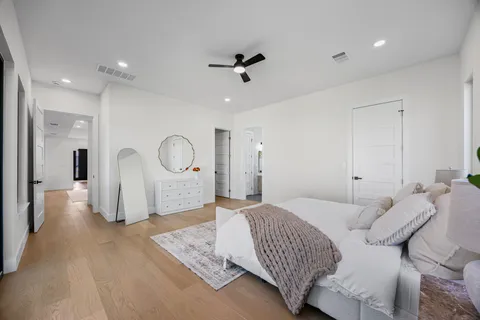 $949,999 | 1020 Mountain Leather Drive, Horseshoe Bay, TX 78657