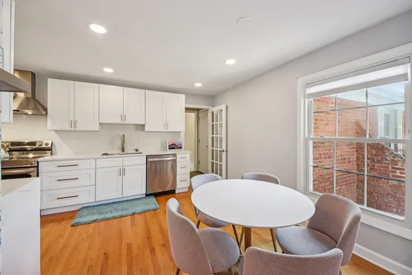 $800,000 | 1655 Marie Lane, Glenview, IL 60025
