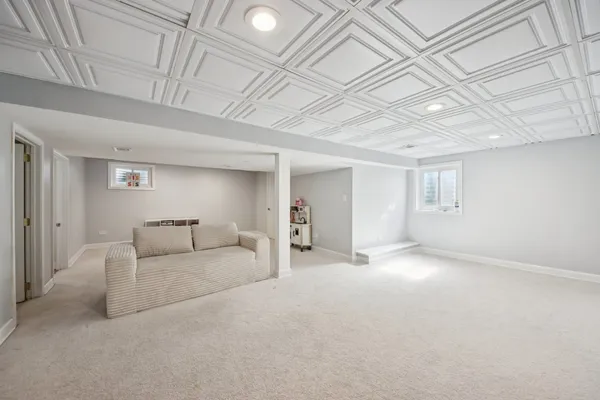 $800,000 | 1655 Marie Lane, Glenview, IL 60025