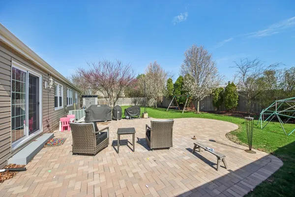 $800,000 | 1655 Marie Lane, Glenview, IL 60025