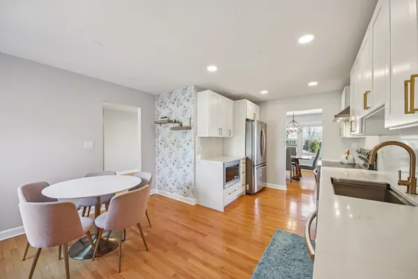 $800,000 | 1655 Marie Lane, Glenview, IL 60025