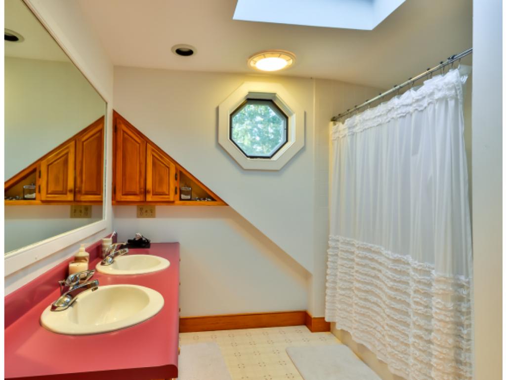 1060 State Road Eliot, ME 03903 - Photo 27 of 36 Gallery Image 27