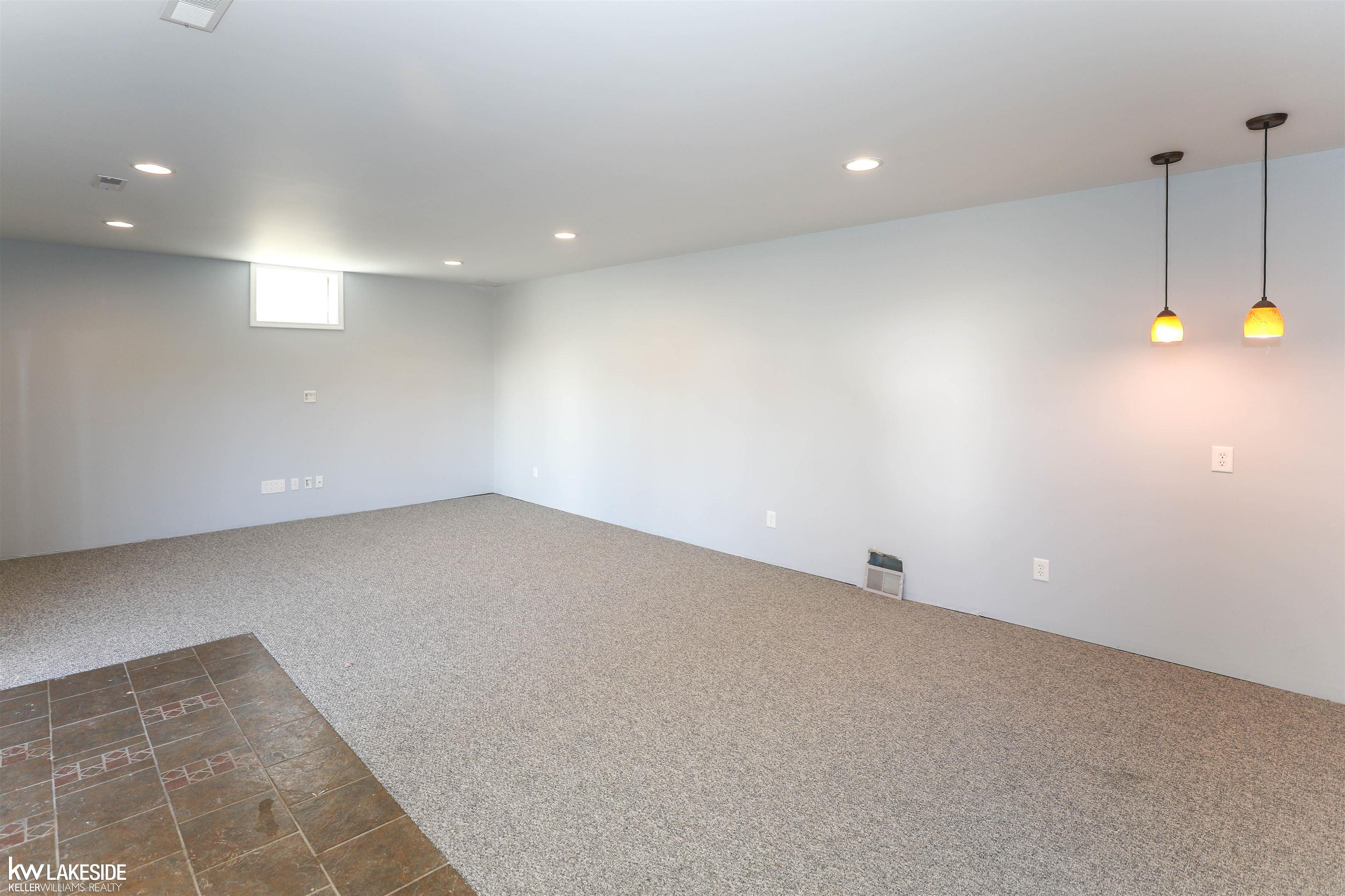 9045 Hegel Road Grand Blanc, MI 48439 - Photo 25 of 36 50104682-24.JPG