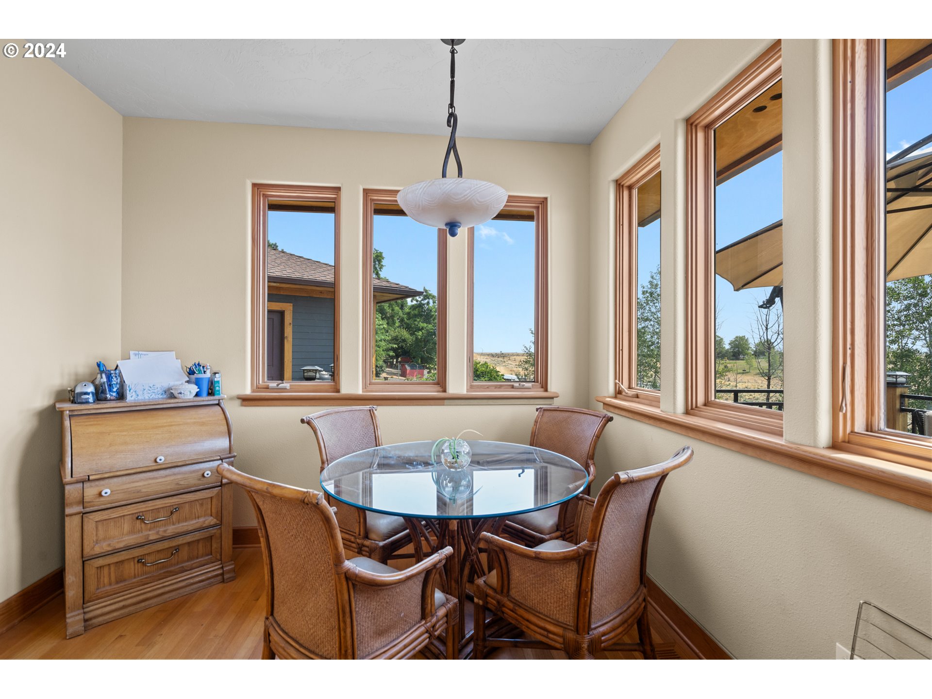 72217 Quill Point Pendleton, OR 97801 - Photo 30 of 48 a dining room with furniture and window