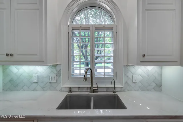 $650,000 | 550 Heatherstone Court, Ridgeland, MS 39157