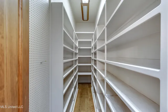 $650,000 | 550 Heatherstone Court, Ridgeland, MS 39157