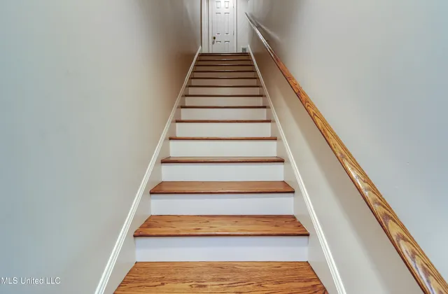 $650,000 | 550 Heatherstone Court, Ridgeland, MS 39157