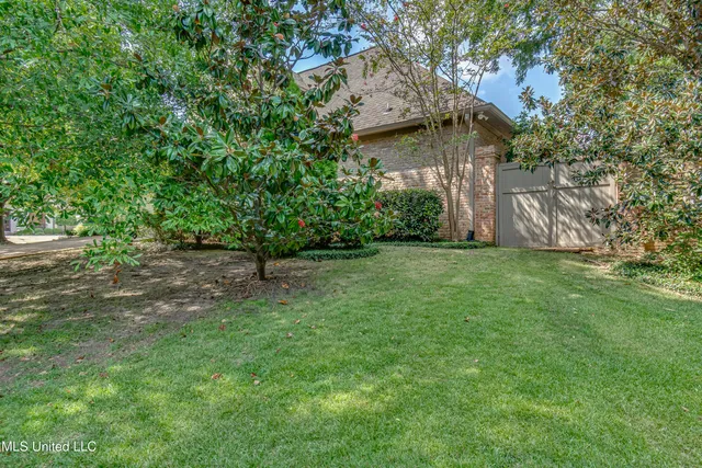 $650,000 | 550 Heatherstone Court, Ridgeland, MS 39157