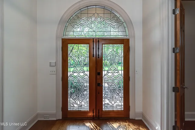 $650,000 | 550 Heatherstone Court, Ridgeland, MS 39157