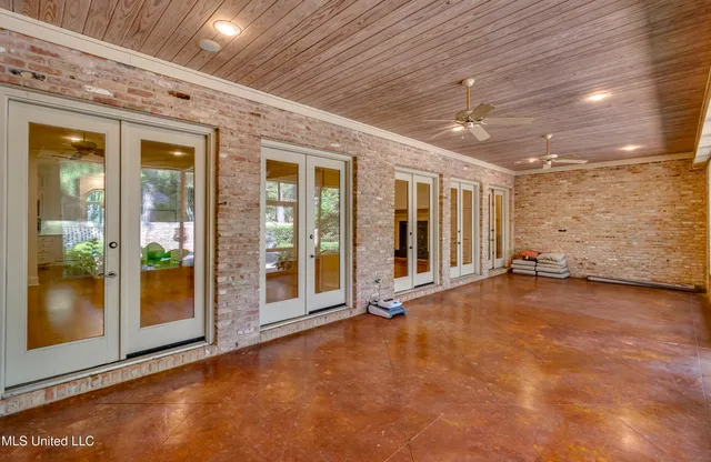 $650,000 | 550 Heatherstone Court, Ridgeland, MS 39157