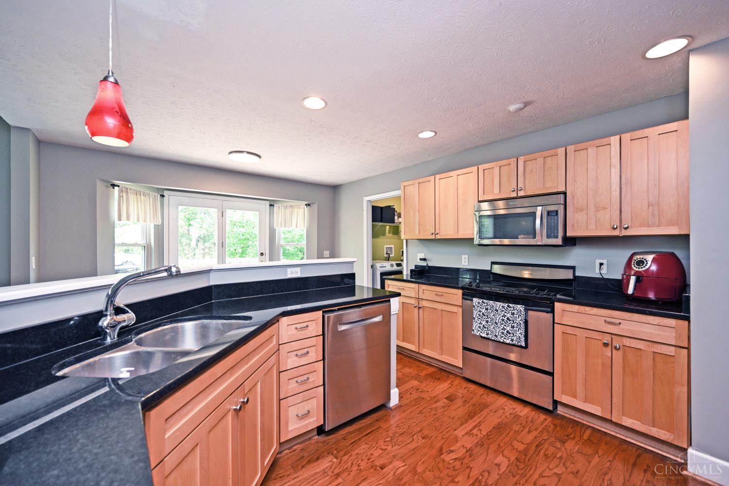 7419 Buttercup Court Maineville, OH 45039 - Photo 9 of 42