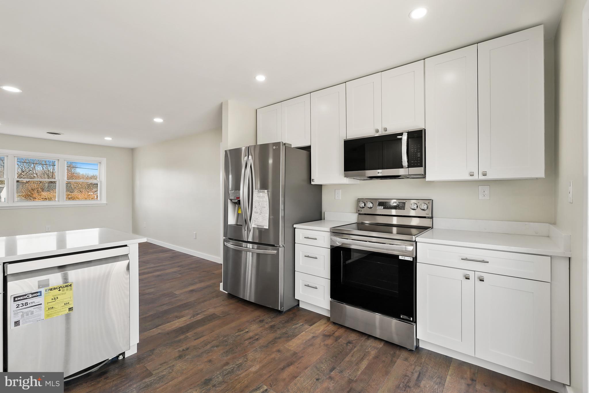 1546 Ridgely Drive Edgewater, MD 21037 - Photo 18 of 55 Kitchen