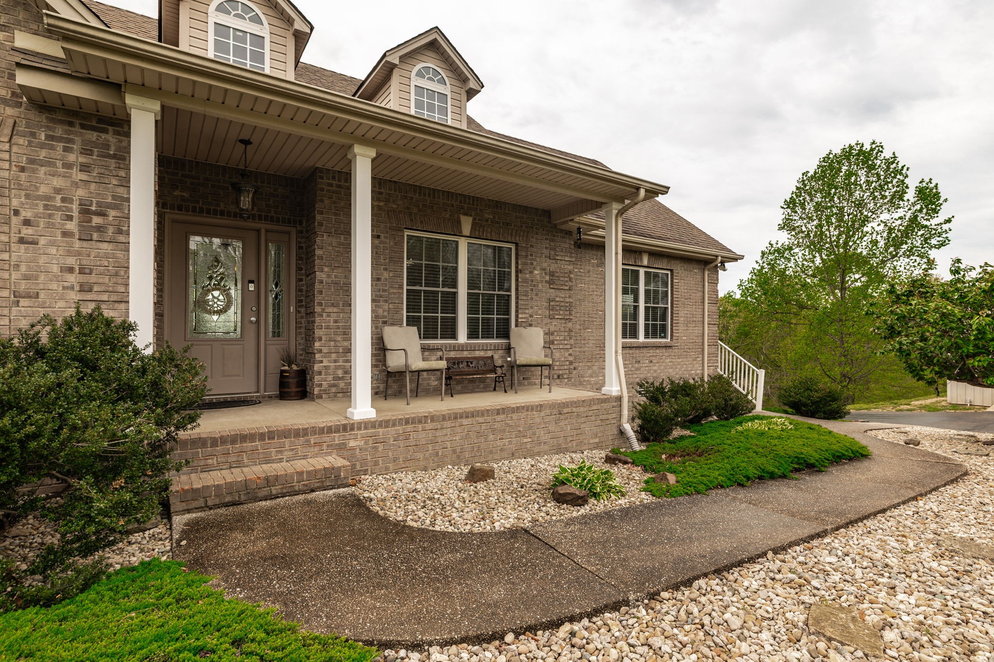 1103 Johnny Spears Road Westmoreland, TN 37186 - Photo 11 of 100 front view of a house