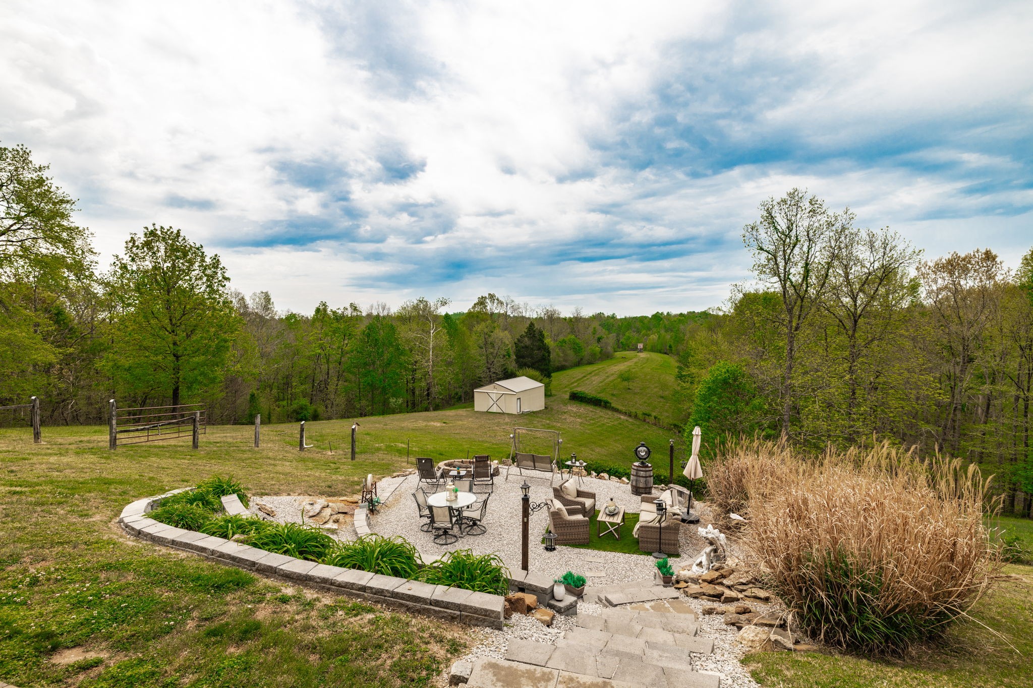 1103 Johnny Spears Road Westmoreland, TN 37186 - Photo 31 of 100 a view of a golf course with a fountain