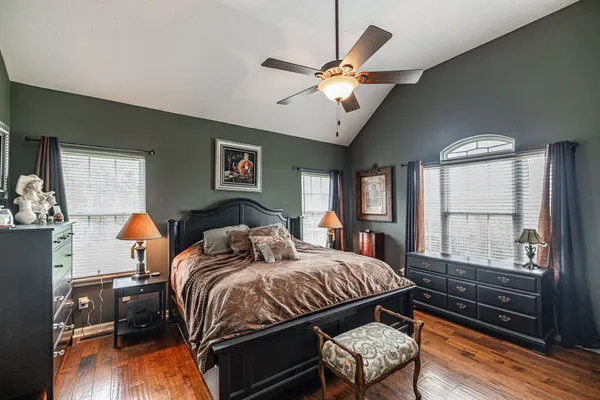 $899,900 | 1103 Johnny Spears Road, Westmoreland, TN 37186