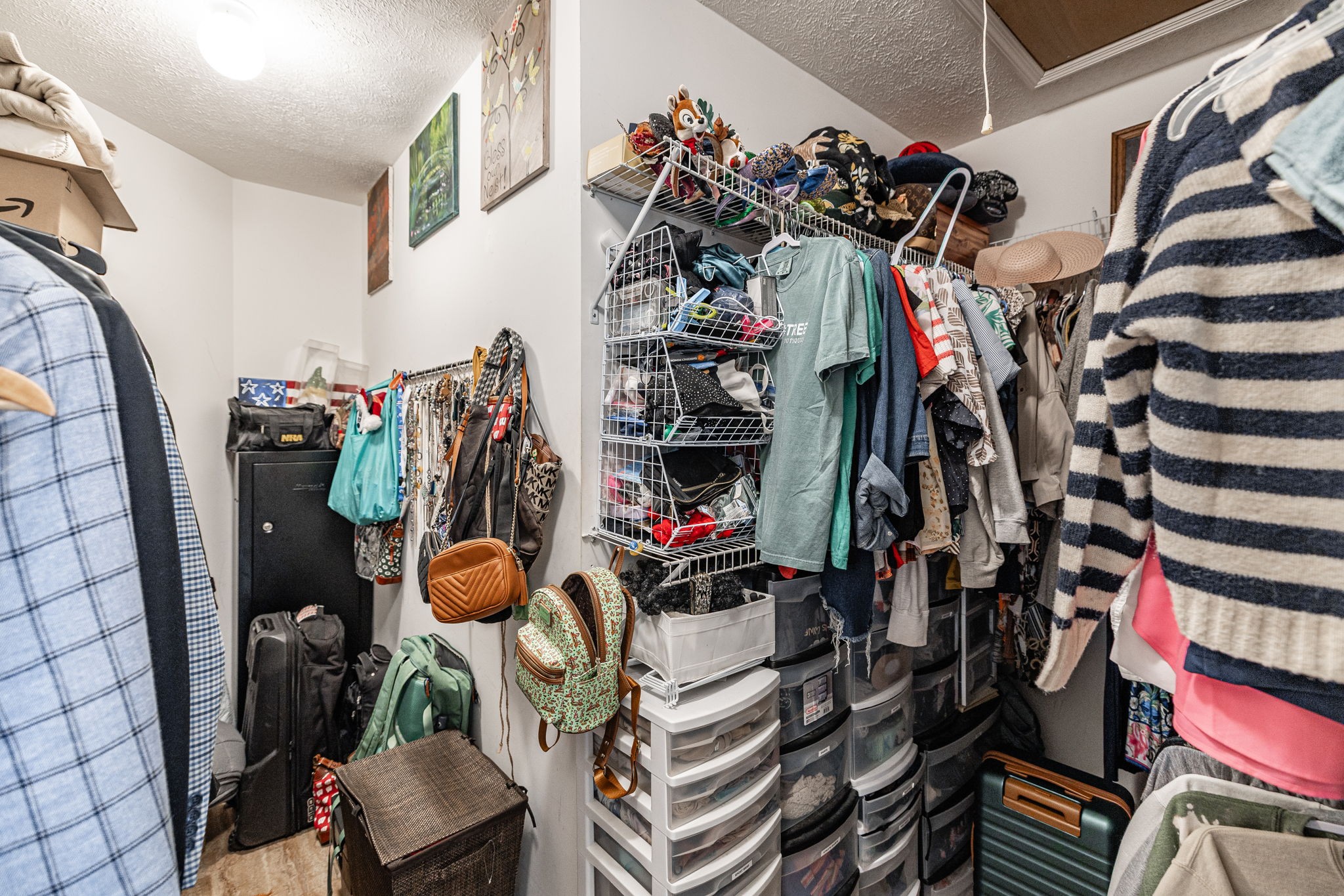 1103 Johnny Spears Road Westmoreland, TN 37186 - Photo 68 of 100 a view of walk in closet with clothes