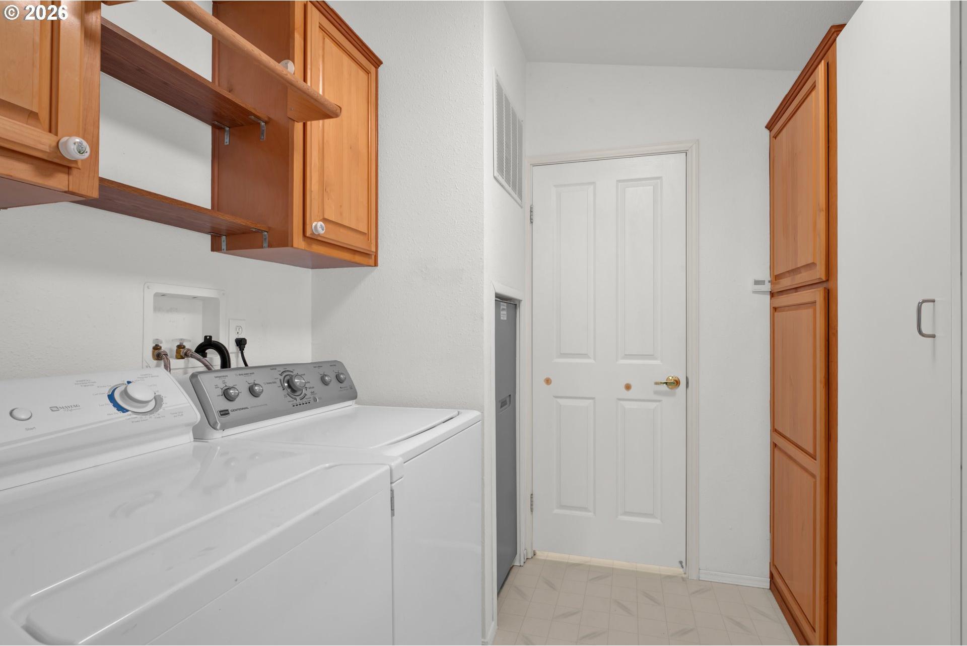 1475 Green Acres Road, Unit 69 Eugene, OR 97408 - Photo 23 of 30 Laundry