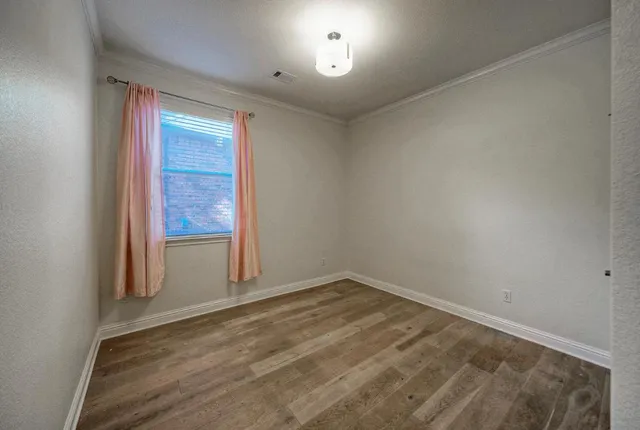 $3,500 | 7216 Via Correto Drive, Austin, TX 78749