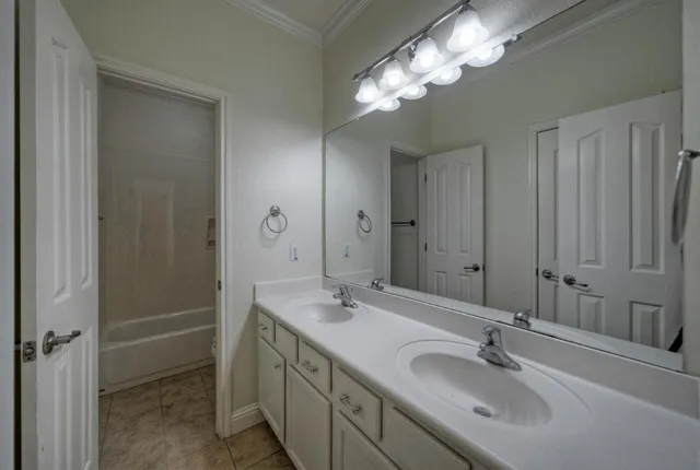 $3,500 | 7216 Via Correto Drive, Austin, TX 78749