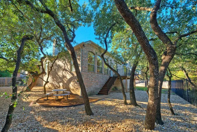$3,500 | 7216 Via Correto Drive, Austin, TX 78749
