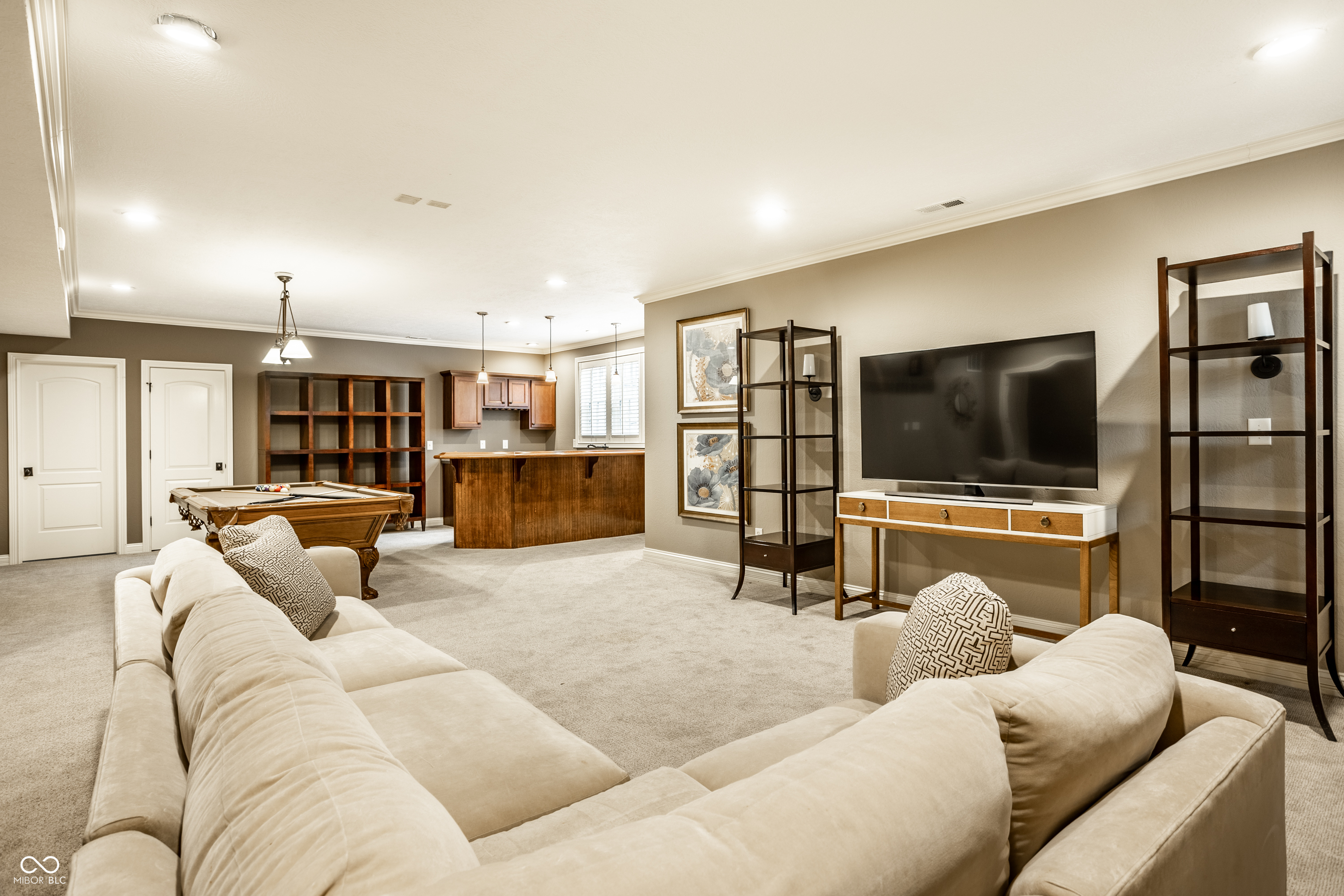 2225 Finchley Road Carmel, IN 46032 - Photo 17 of 29 Gallery Image 17