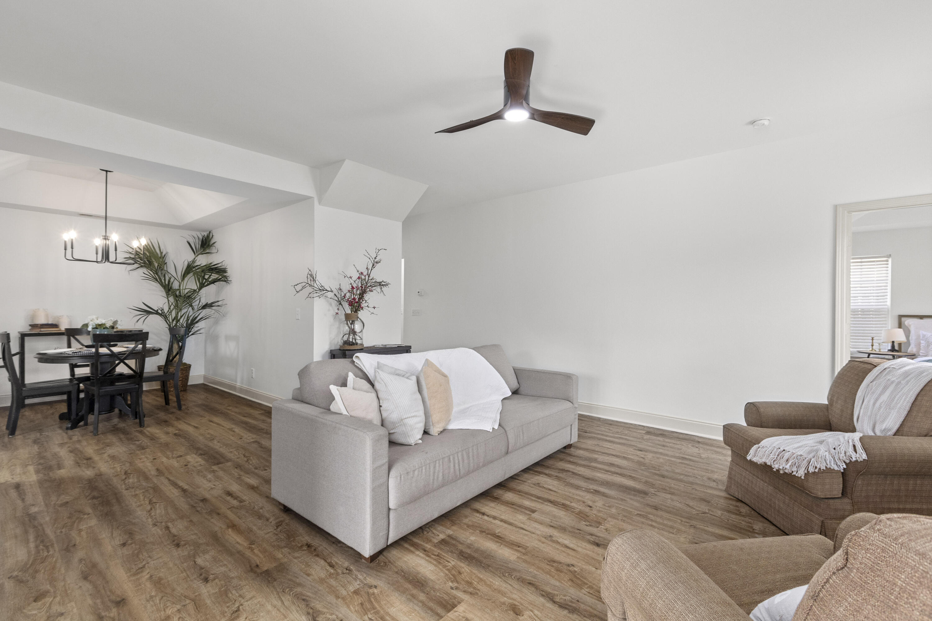 285 Westbrooke Road Summerville, SC 29486 - Photo 11 of 53 285WestbrookeRd-CasaVerdeMediaLLC11