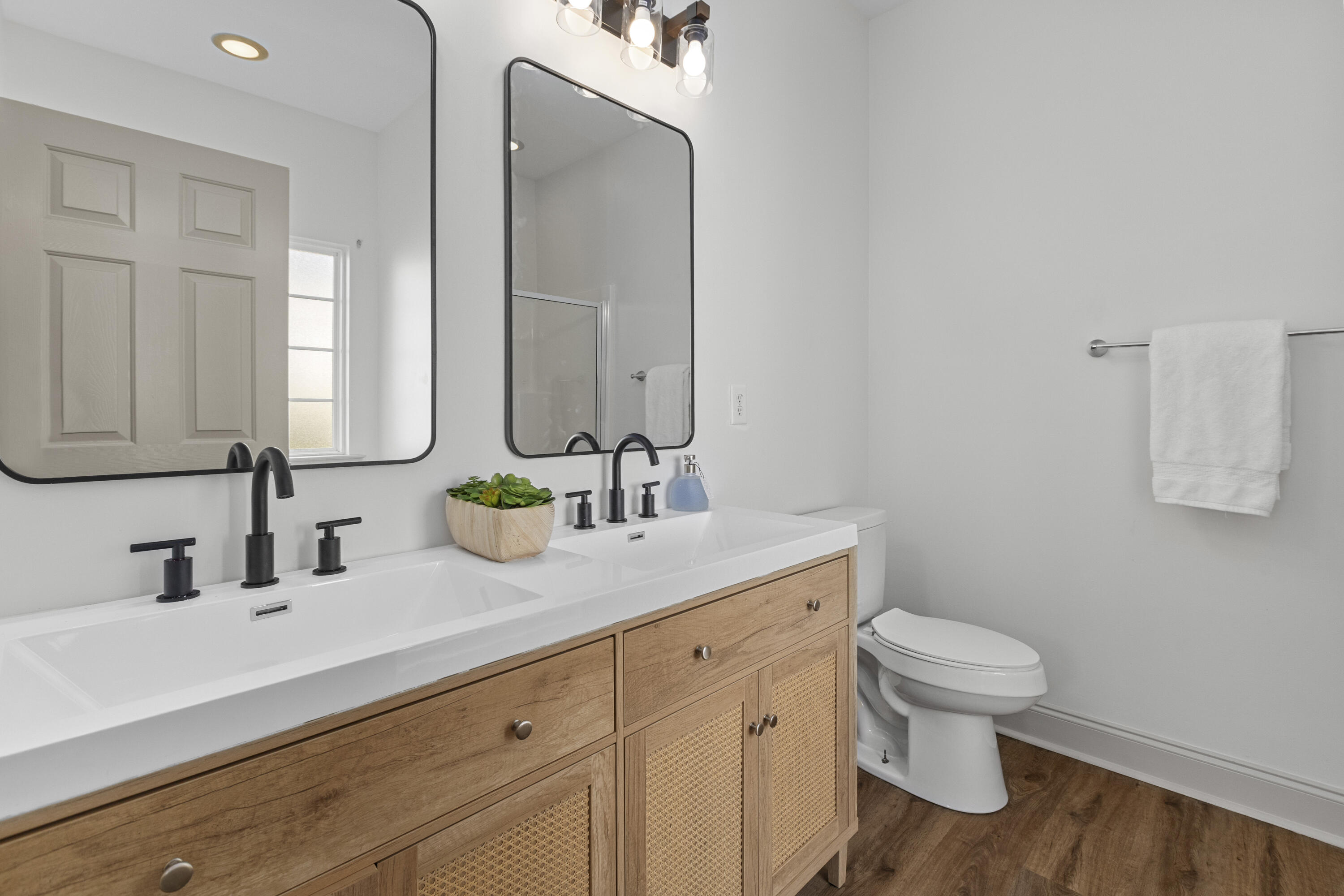 285 Westbrooke Road Summerville, SC 29486 - Photo 32 of 53 285WestbrookeRd-CasaVerdeMediaLLC32