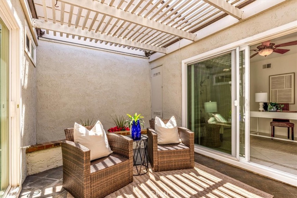86 Sandpiper, Unit 17 Irvine, CA 92604 - Photo 21 of 56 a outdoor living space with furniture