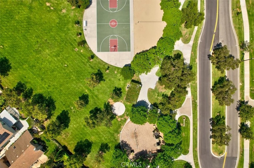 86 Sandpiper, Unit 17 Irvine, CA 92604 - Photo 41 of 56 a view of a bunch of plants and flowers
