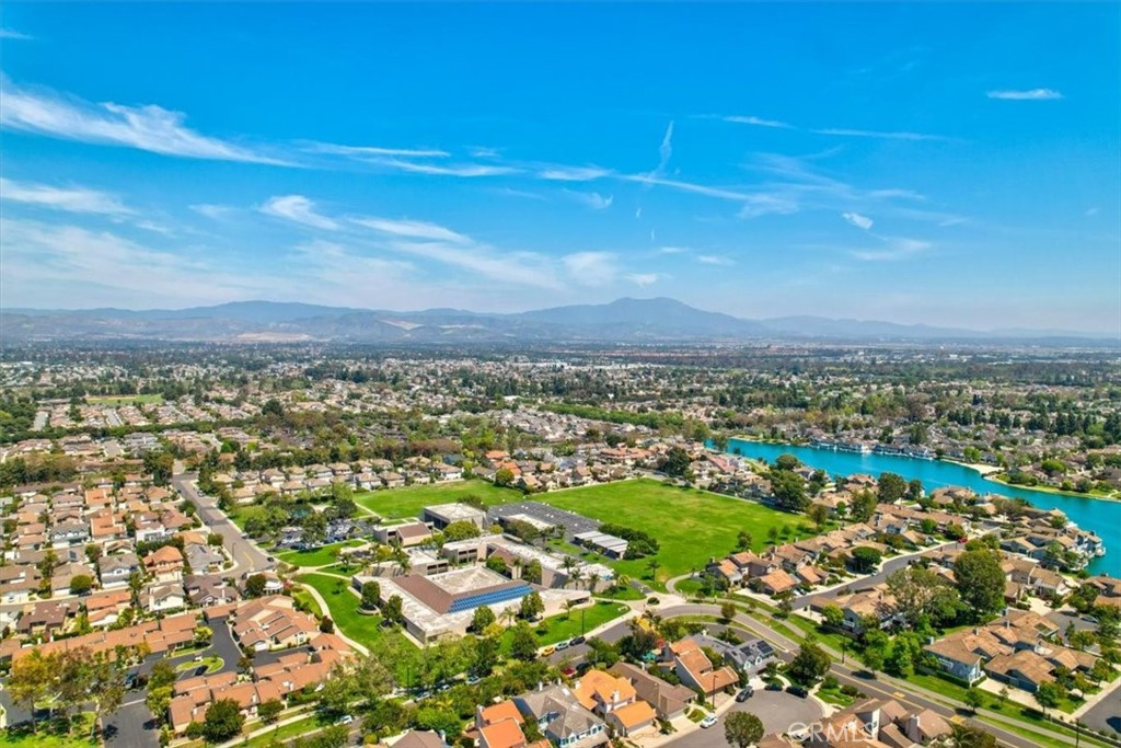 86 Sandpiper, Unit 17 Irvine, CA 92604 - Photo 45 of 56 an aerial view of multiple house