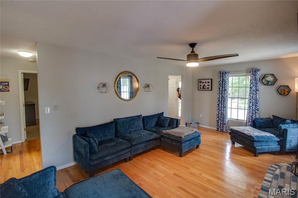 24 Islander Drive Brighton, IL 62012 - Photo 18 of 59