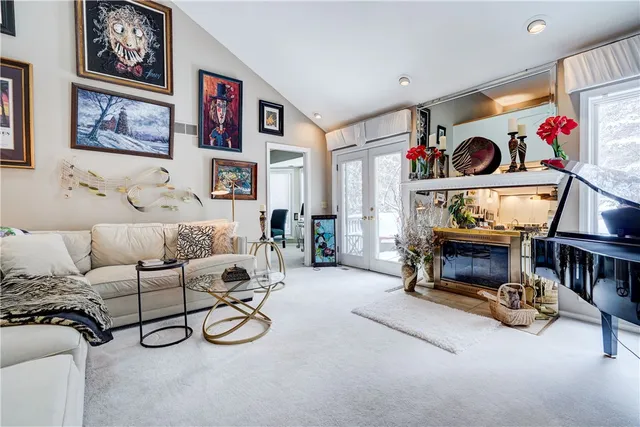 $364,900 | 10 Bay Park, Penfield, NY 14580