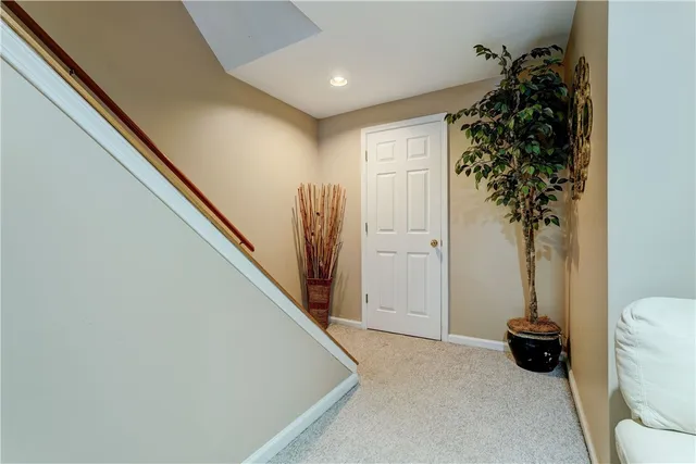 $364,900 | 10 Bay Park, Penfield, NY 14580