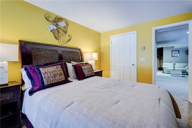 $364,900 | 10 Bay Park, Penfield, NY 14580