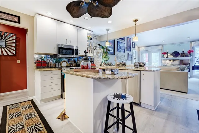 $364,900 | 10 Bay Park, Penfield, NY 14580