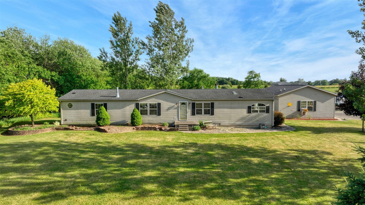 13465 Horning Road Brooklyn, MI 49230 - Photo 2 of 57