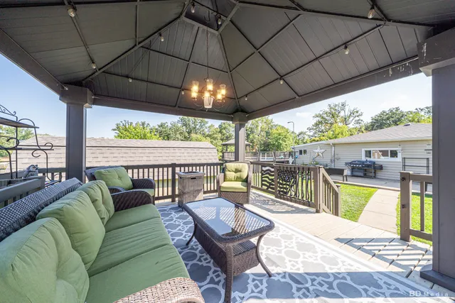 $324,900 | 23715 South Ashland Avenue, Crete, IL 60417