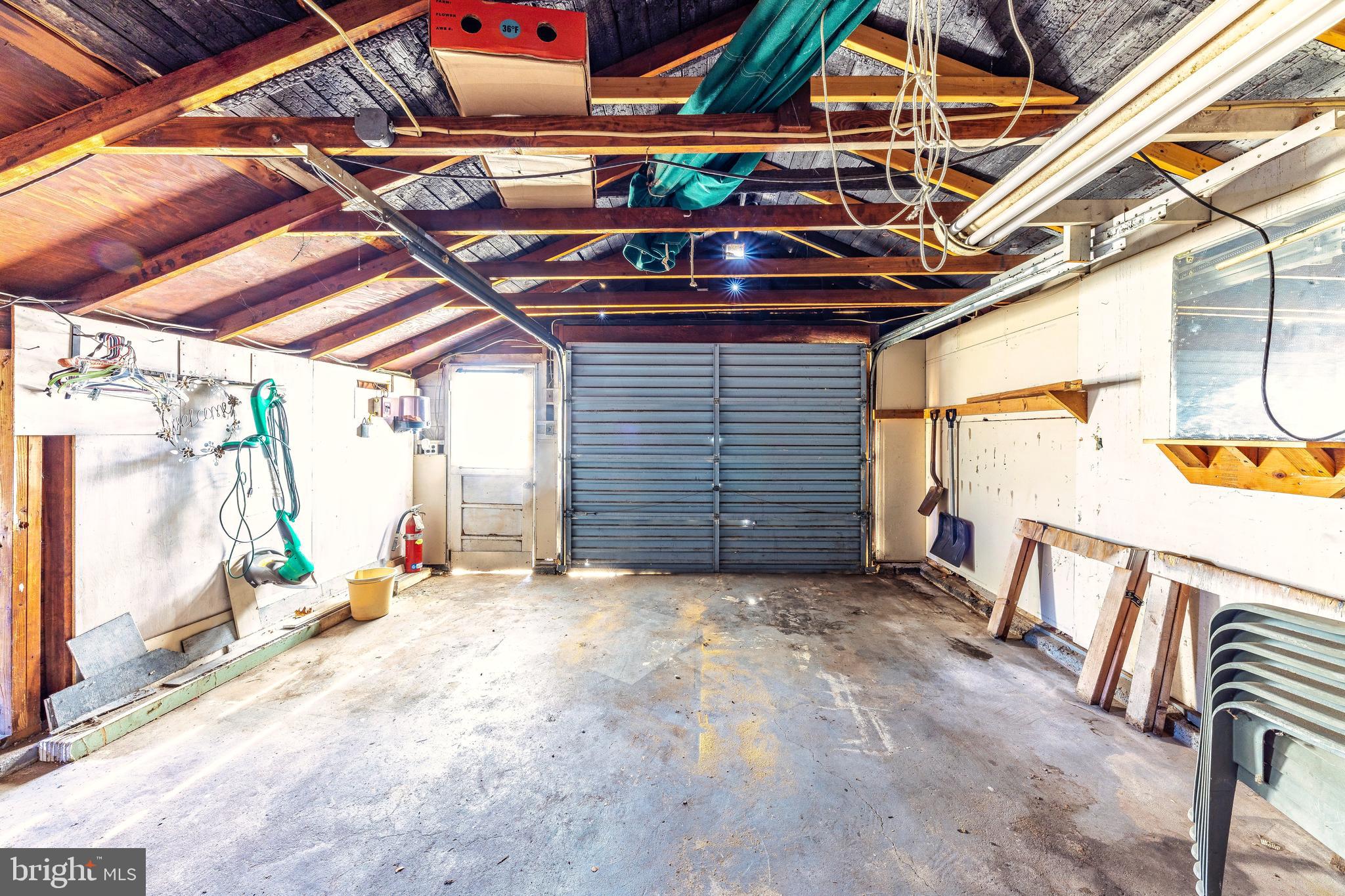 254 Crown Point Road Thorofare, NJ 08086 - Photo 14 of 15 Garage