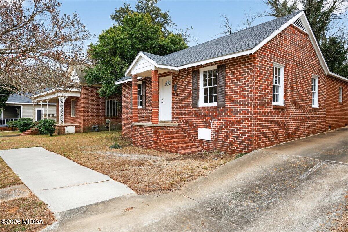1049 Boulevard Macon, GA 31211 - Photo 3 of 22 03-5W7A0083