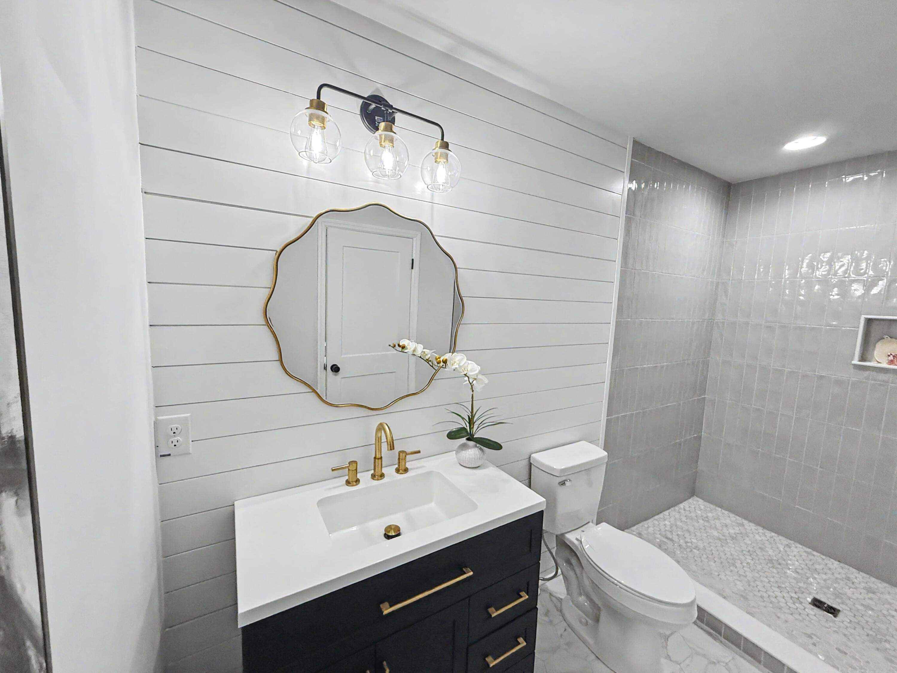 2132 Commander Road North Charleston, SC 29405 - Photo 18 of 29 IMG_3488