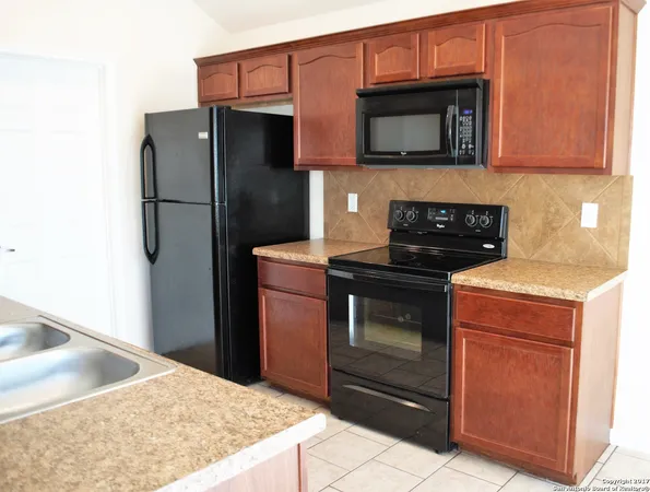 $1,550 | 3917 Wensledale Drive, Schertz, TX 78108