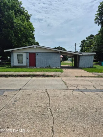$23,900 | 922 North Market Street, Opelousas, LA 70570