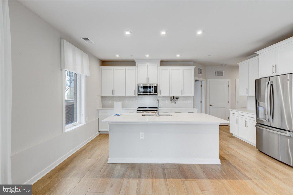 1669 Bandit Loop, Unit 109A Reston, VA 20190 - Photo 4 of 16