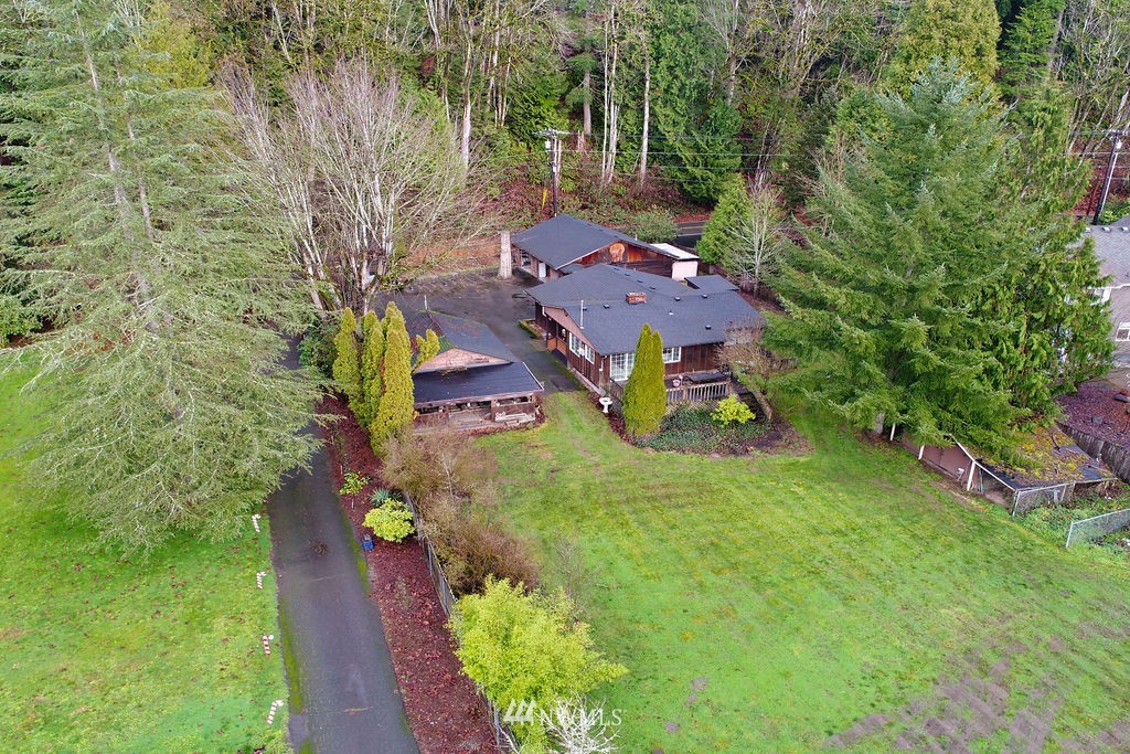 17447 Southeast Jones Road Renton, WA 98058 - Photo 2 of 34